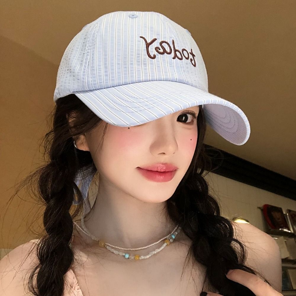刺繍文字入り野球帽 ストライプデザイン スイートボウタイ ス - Golf Equipment Women のレビューと価格