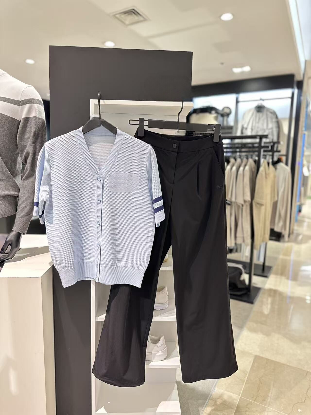 2026年韓国オリジナルレディースゴルフネックカラーブロック - Golf Equipment Women のレビューと価格