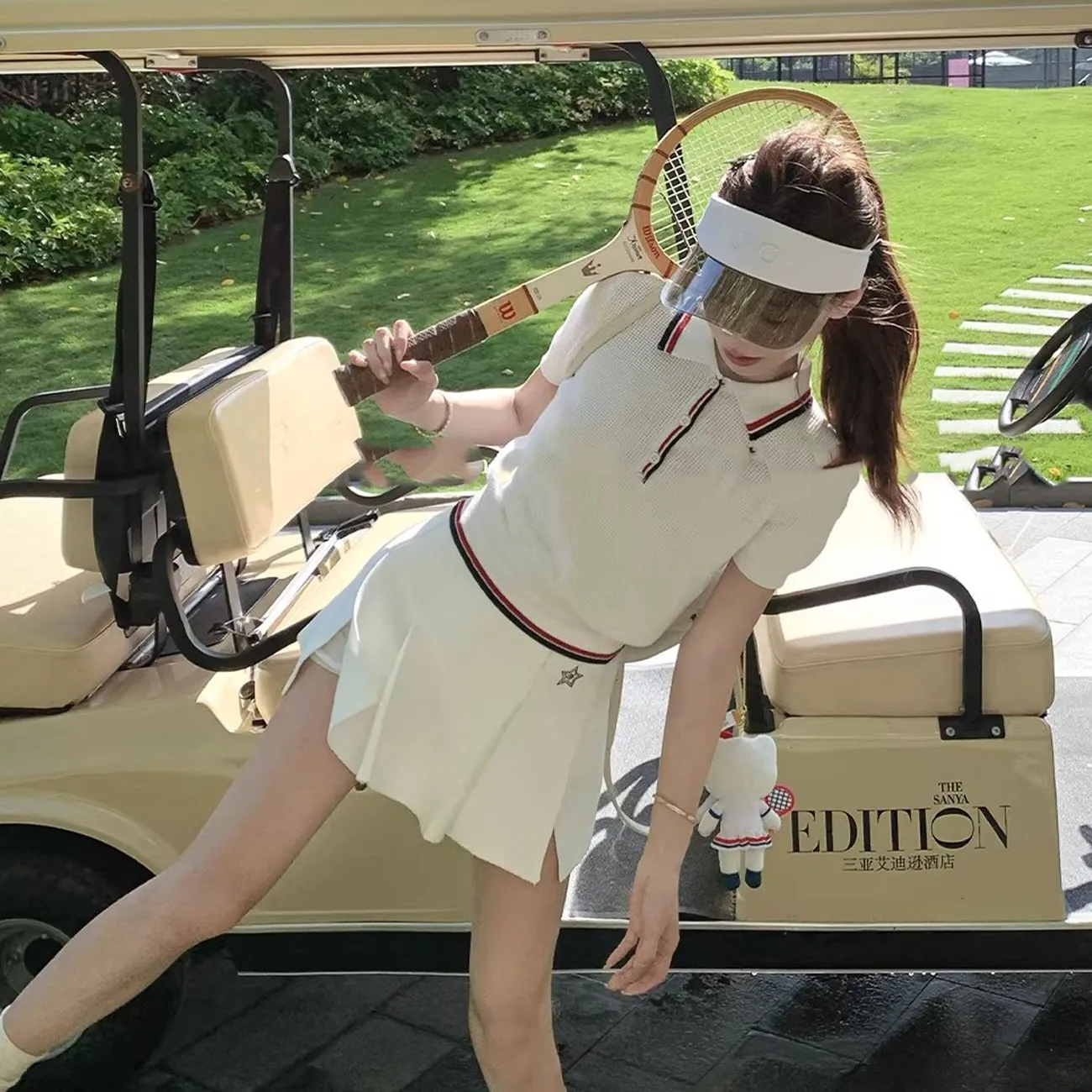 夏の女性用テニスシリーズワッフルニットウェアゴルフポロスカー - Golf Equipment Women のレビューと価格